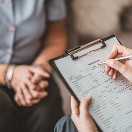 what are the symptoms of a UTI?